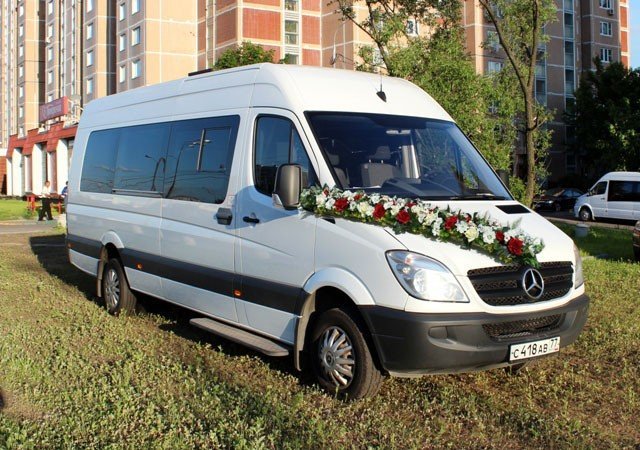 Микроавтобус Mercedes 515