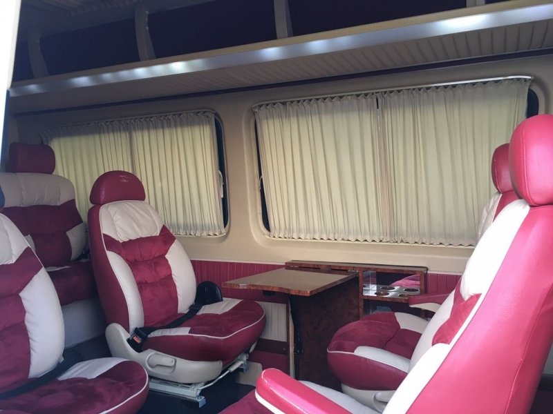 Микроавтобус Mercedes-Benz Sprinter VIP Микроавтобус Mercedes-Benz Sprinter VIP
