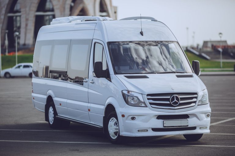Микроавтобус Mercedes-Benz Sprinter 906