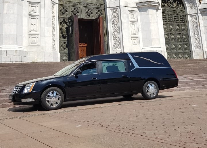 Катафалк Cadillac DTS Катафалк Cadillac DTS