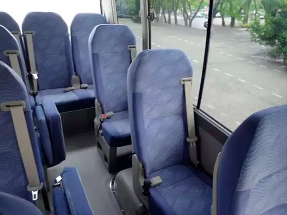 Автобус Toyota Coaster