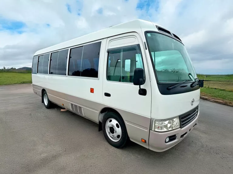 Автобус Toyota Coaster