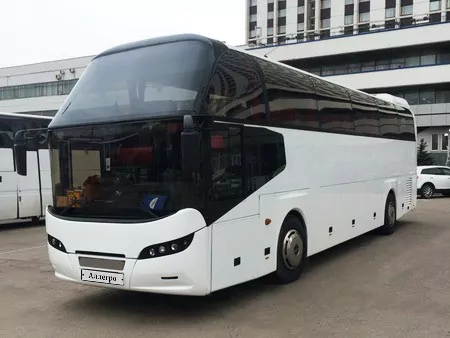 Автобус Neoplan Starliner