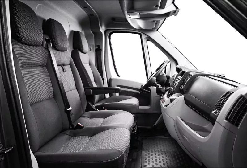 Микроавтобус Peugeot Boxer Микроавтобус Peugeot Boxer