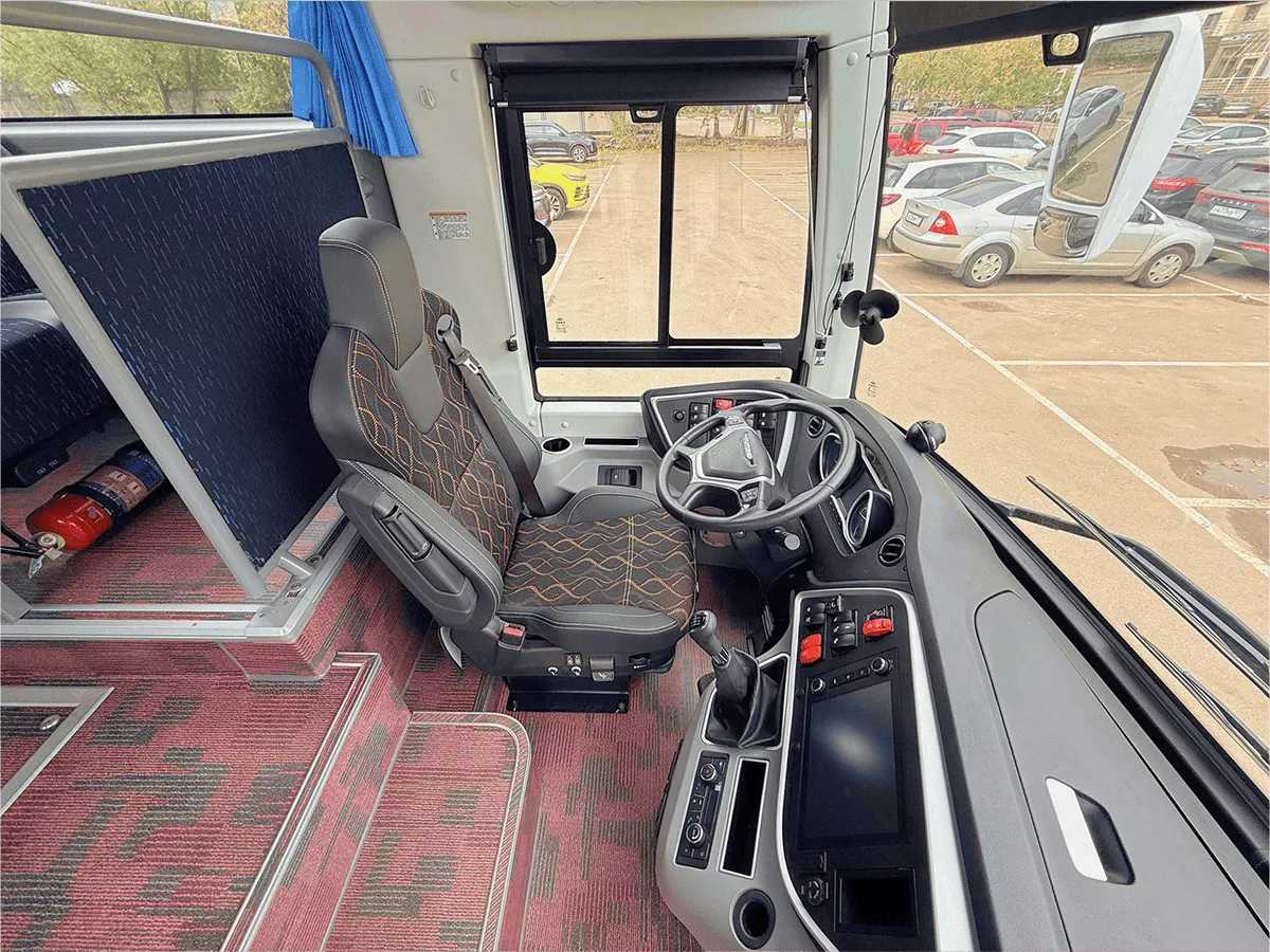 Автобусы Yutong 54 места