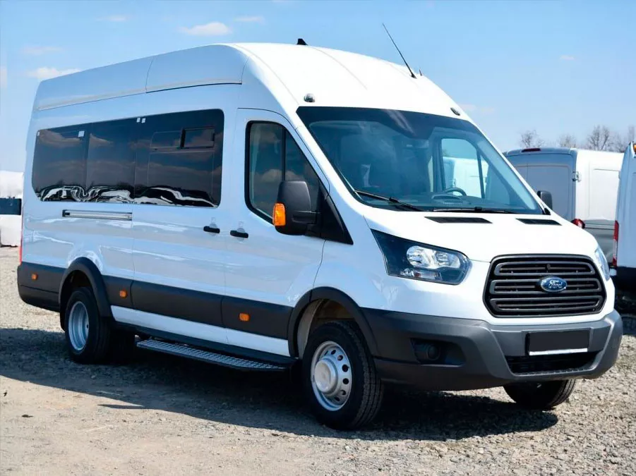 Микроавтобус Ford Transit