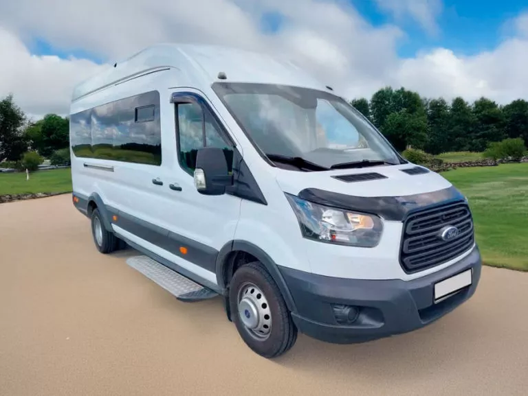 Микроавтобус Ford Transit
