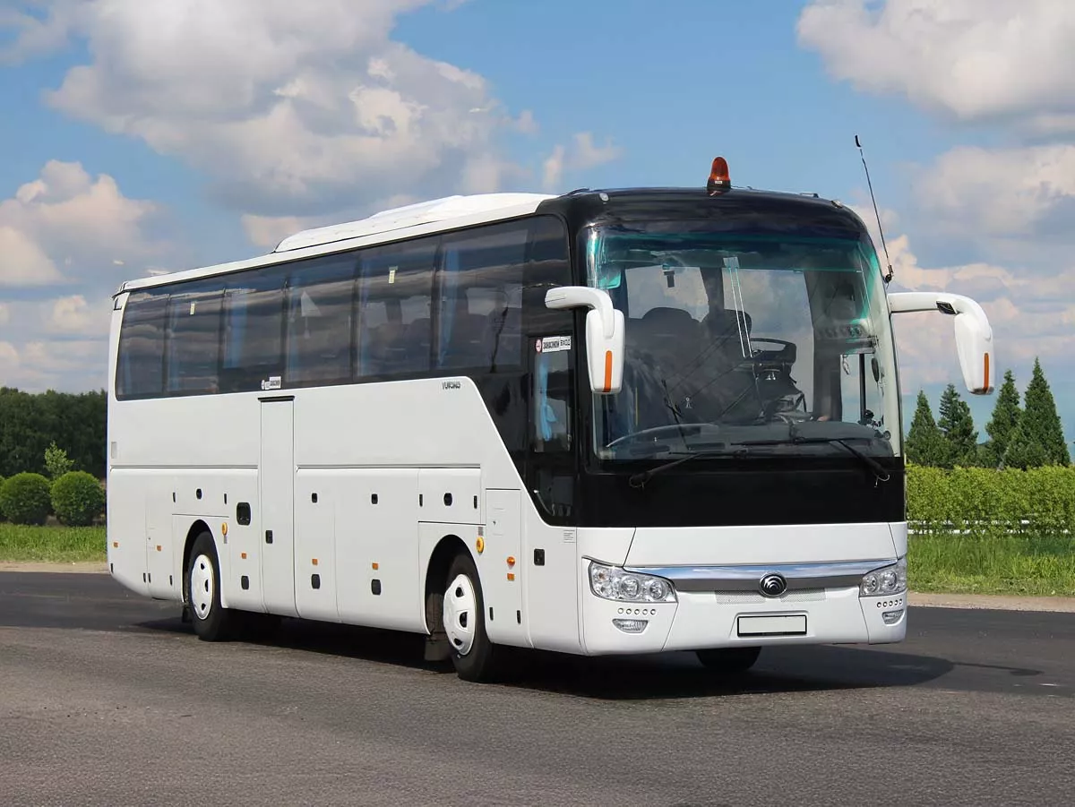 Автобусы Yutong 52 места