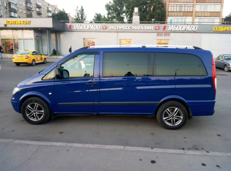 Аренда и заказ синего минивэна Мерседес Вито (Mercedes Vito) на 8 мест ...